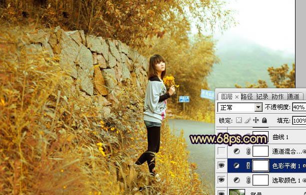 Photoshop调出秋天青黄色的路边女孩图片