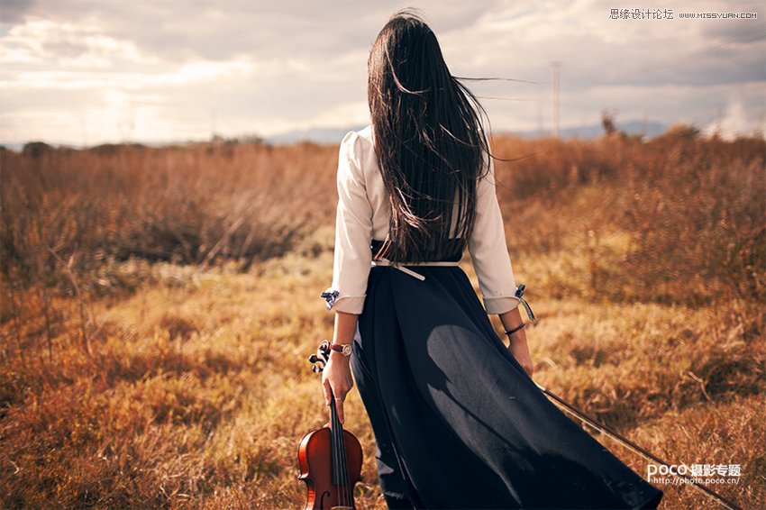 PS调色调出怀旧复古电影效果的外景人像照片