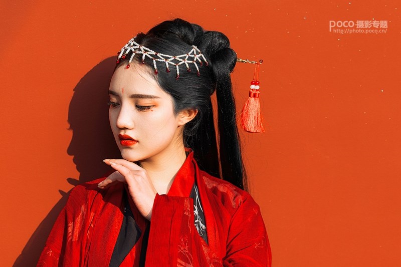 Photoshop后期将古风人像照片发色变黑的方法教程