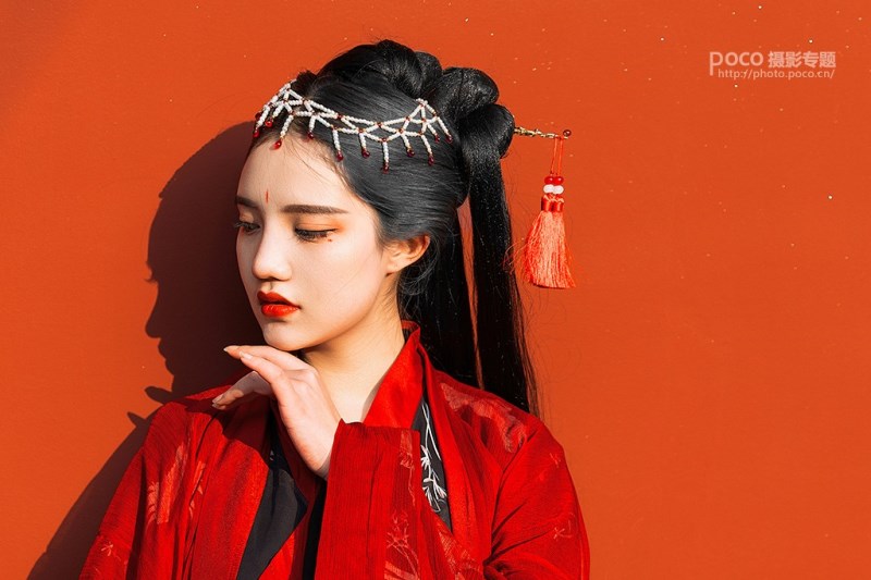 Photoshop后期将古风人像照片发色变黑的方法教程