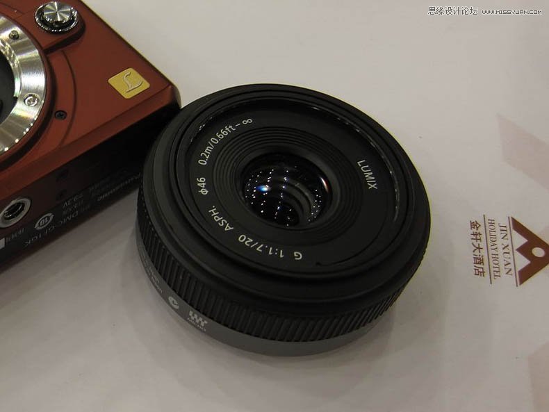 光线不足的情况下内闪手持拍摄的技巧