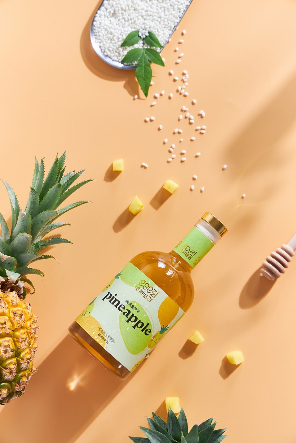 磨砂风格GooziGoozi果酒包装设计欣赏