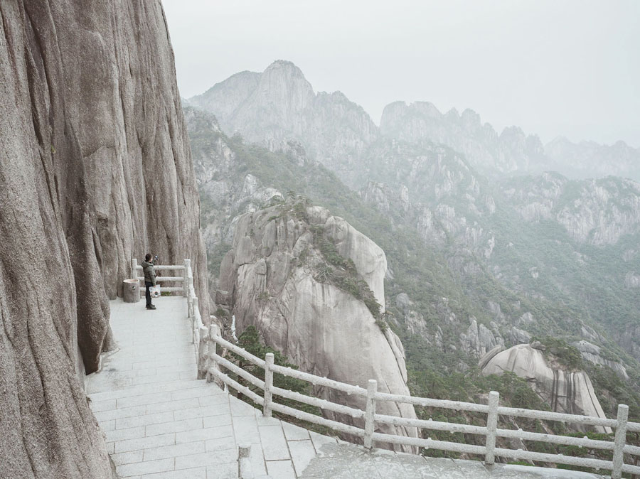 浅谈主色调和辅助色在摄影后期中的应用