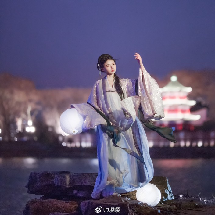 夜景调色：用LR给夜景人像进行修图