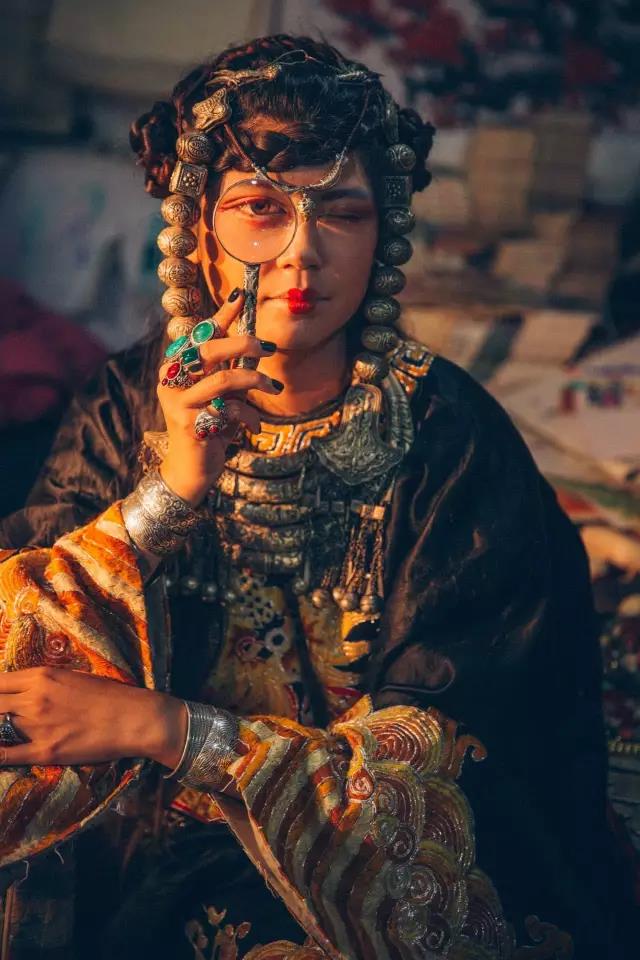 LR教程：调出复古国画风的人像作品