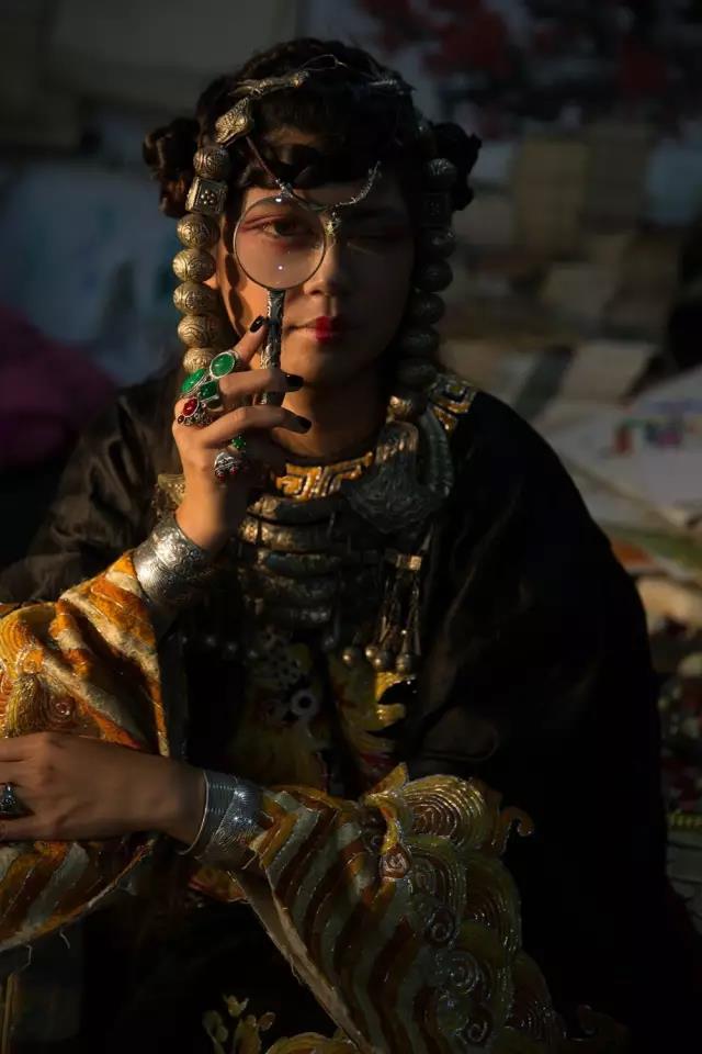 LR教程：调出复古国画风的人像作品