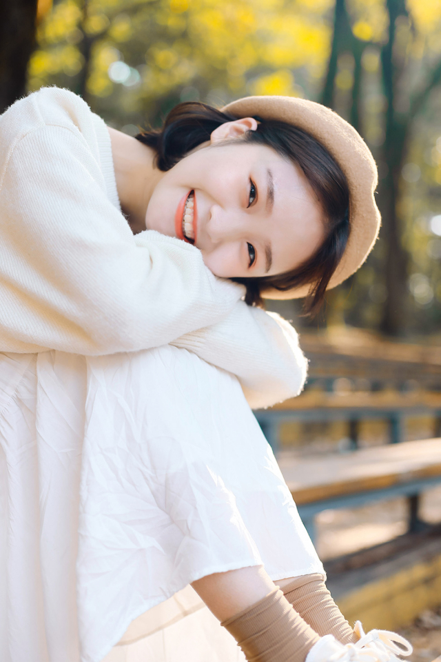 摄影师如何排除秋季暖黄色人像效果