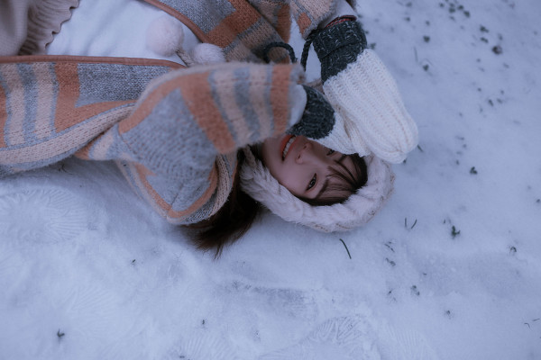 详解少女写真拍照动作和角度解锁